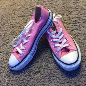 Pink converse